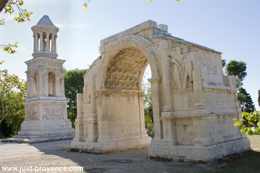 Les Antiques in Glanum